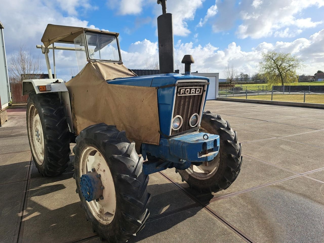 Oldtimer-Traktor tipa Ford 5600, Gebrauchtmaschine u Noordwijkerhout (Slika 4)
