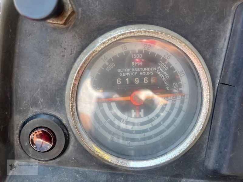 Oldtimer-Traktor a típus IHC 744 S Schlepper Oldtimer Traktor Frontgewicht Heckzapfwelle, Gebrauchtmaschine ekkor: Gevelsberg (Kép 8)