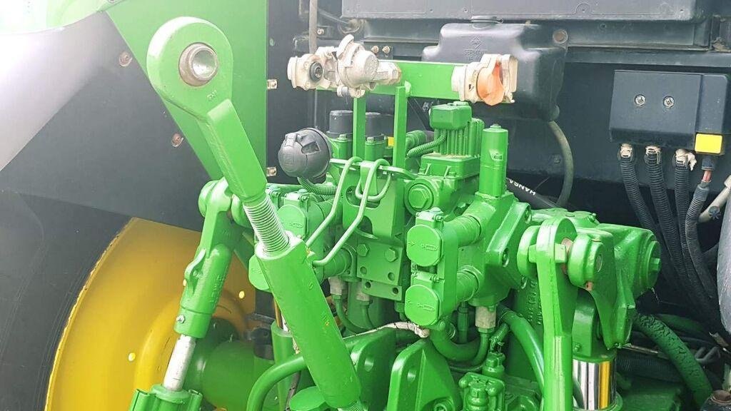 Oldtimer-Traktor tip John Deere 6420 Premium, Neumaschine in Путрівка (Poză 10)
