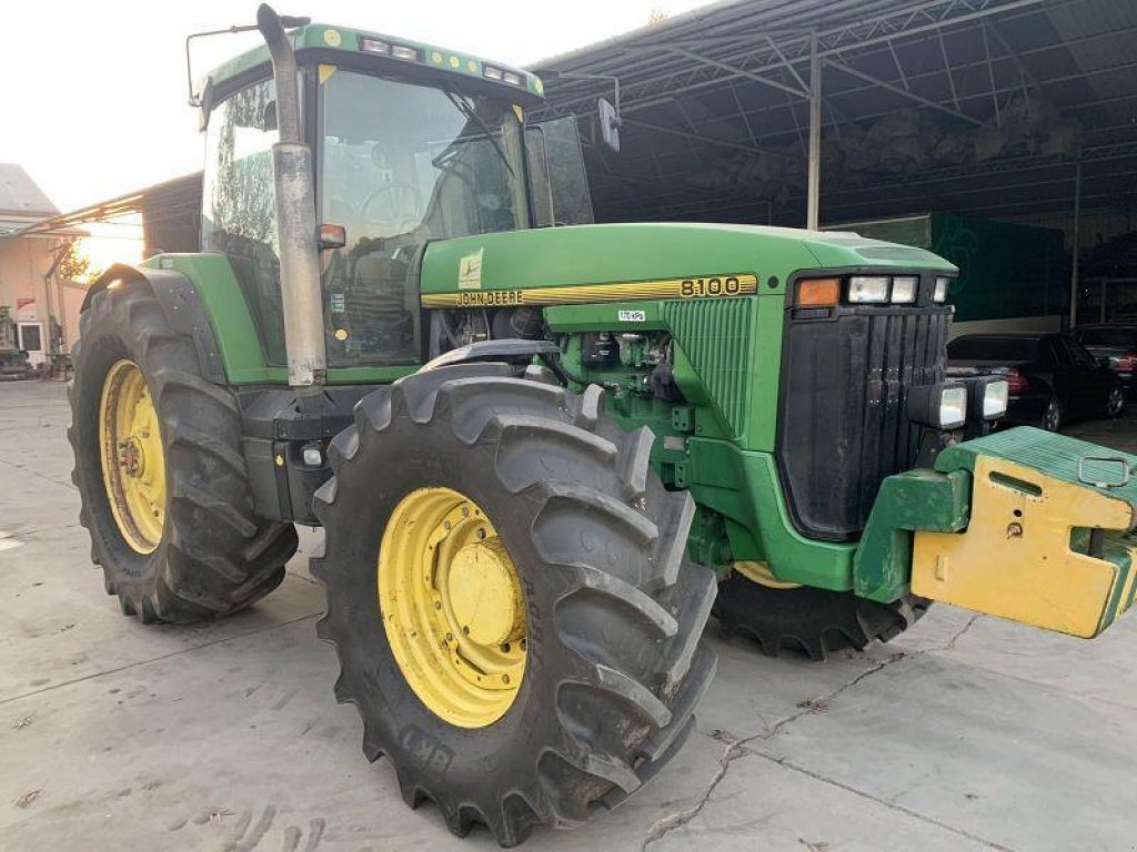 Oldtimer-Traktor tipa John Deere 8100, Neumaschine u Київ (Slika 1)