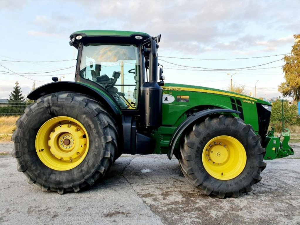 Oldtimer-Traktor typu John Deere 8285R, Neumaschine v Біла Церква (Obrázek 3)