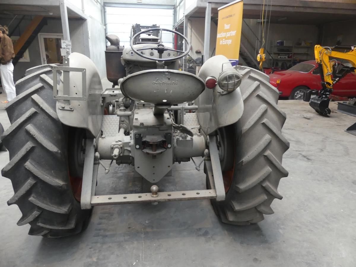 Oldtimer-Traktor of the type Landini L25, Gebrauchtmaschine in Deurne (Picture 4)