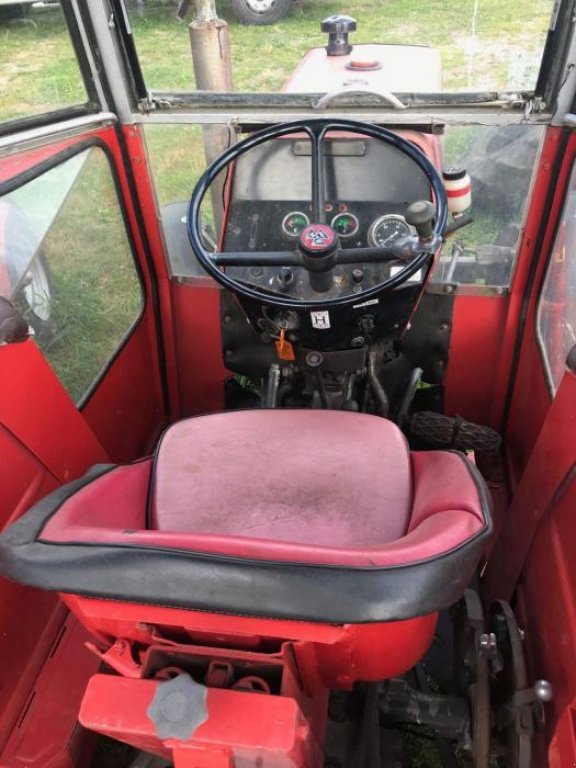 Oldtimer-Traktor typu Massey Ferguson 260, Neumaschine v Червоноград (Obrázek 4)