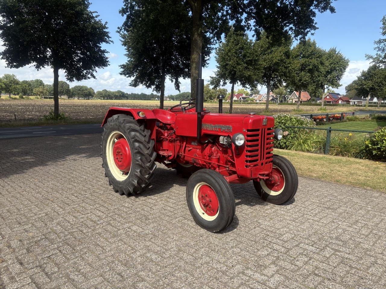 Oldtimer-Traktor typu McCormick D 324, Gebrauchtmaschine v Staphorst (Obrázek 1)