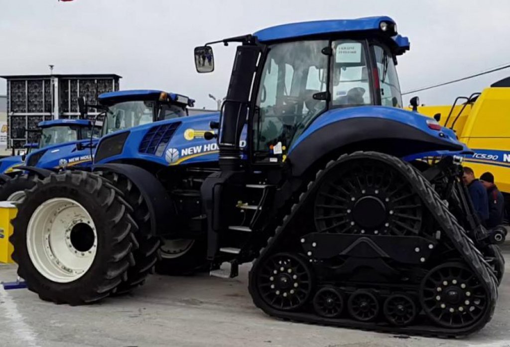 Oldtimer-Traktor typu New Holland Т8.410, Neumaschine v Миколаїв (Obrázek 1)