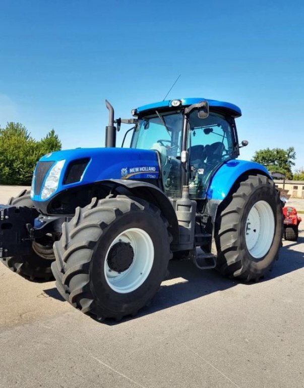 Oldtimer-Traktor typu New Holland 7060, Neumaschine v Житомир (Obrázek 1)