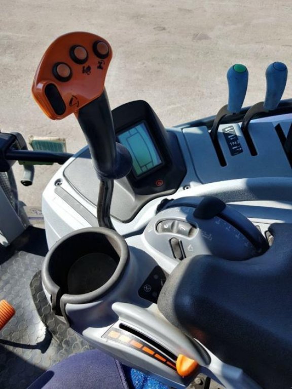 Oldtimer-Traktor typu New Holland 7060, Neumaschine v Житомир (Obrázek 4)