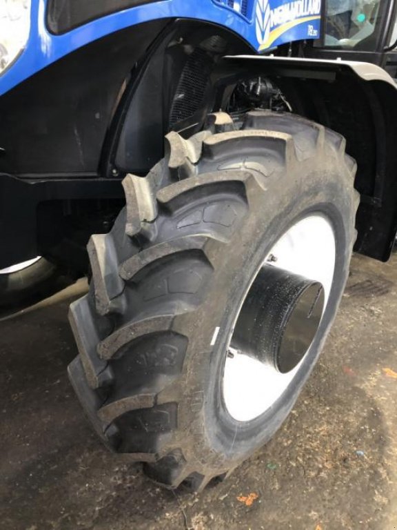 Oldtimer-Traktor του τύπου New Holland T8.390, Neumaschine σε Миколаїв (Φωτογραφία 7)