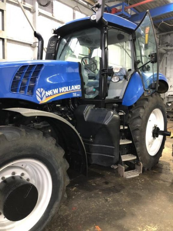 Oldtimer-Traktor του τύπου New Holland T8.390, Neumaschine σε Миколаїв (Φωτογραφία 1)