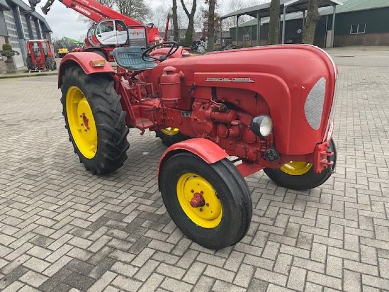 Oldtimer-Traktor des Typs Porsche 329 super export, Gebrauchtmaschine in Lunteren (Bild 2)