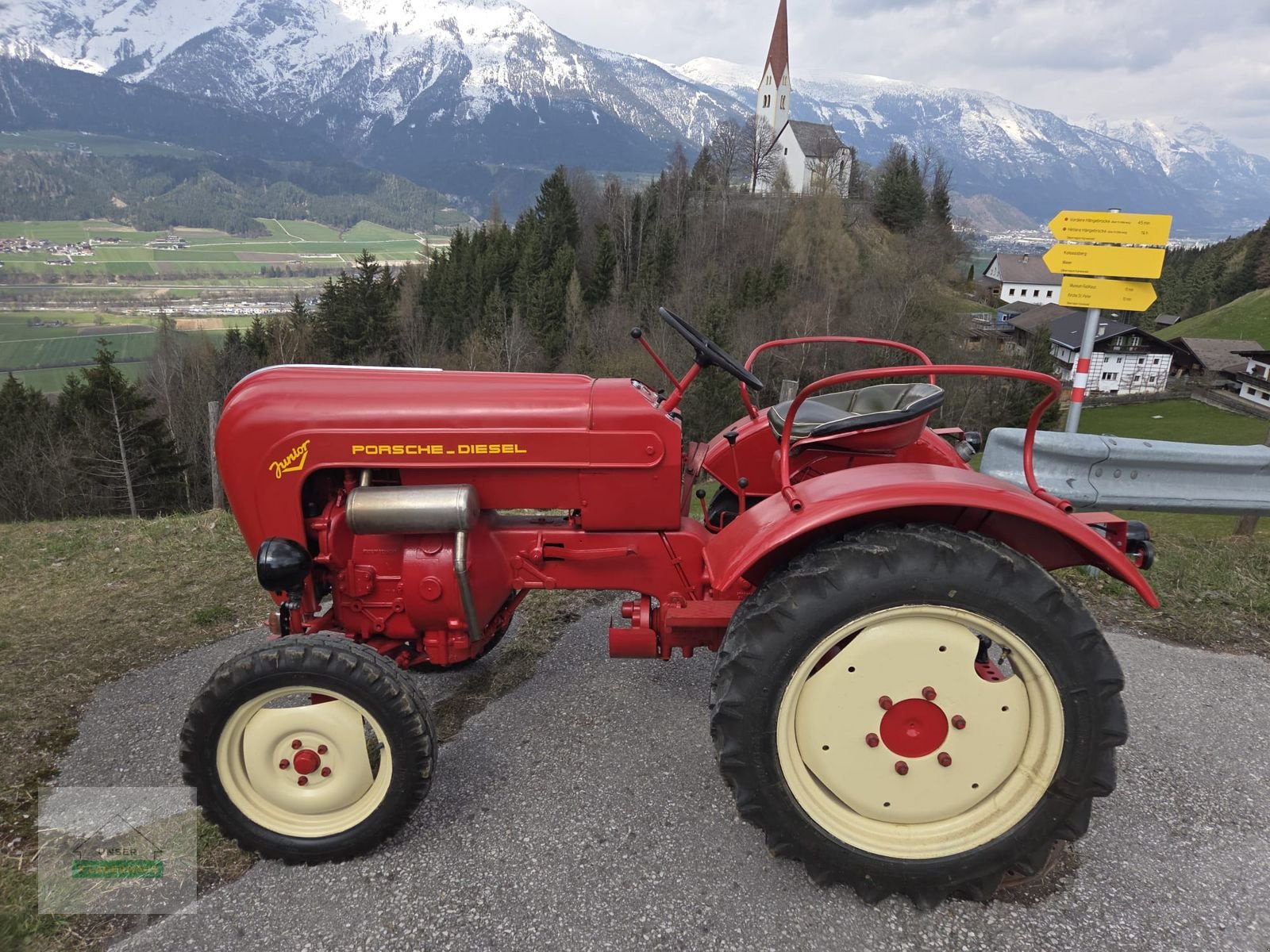 Oldtimer-Traktor типа Porsche Junior, Gebrauchtmaschine в Schlitters (Фотография 1)