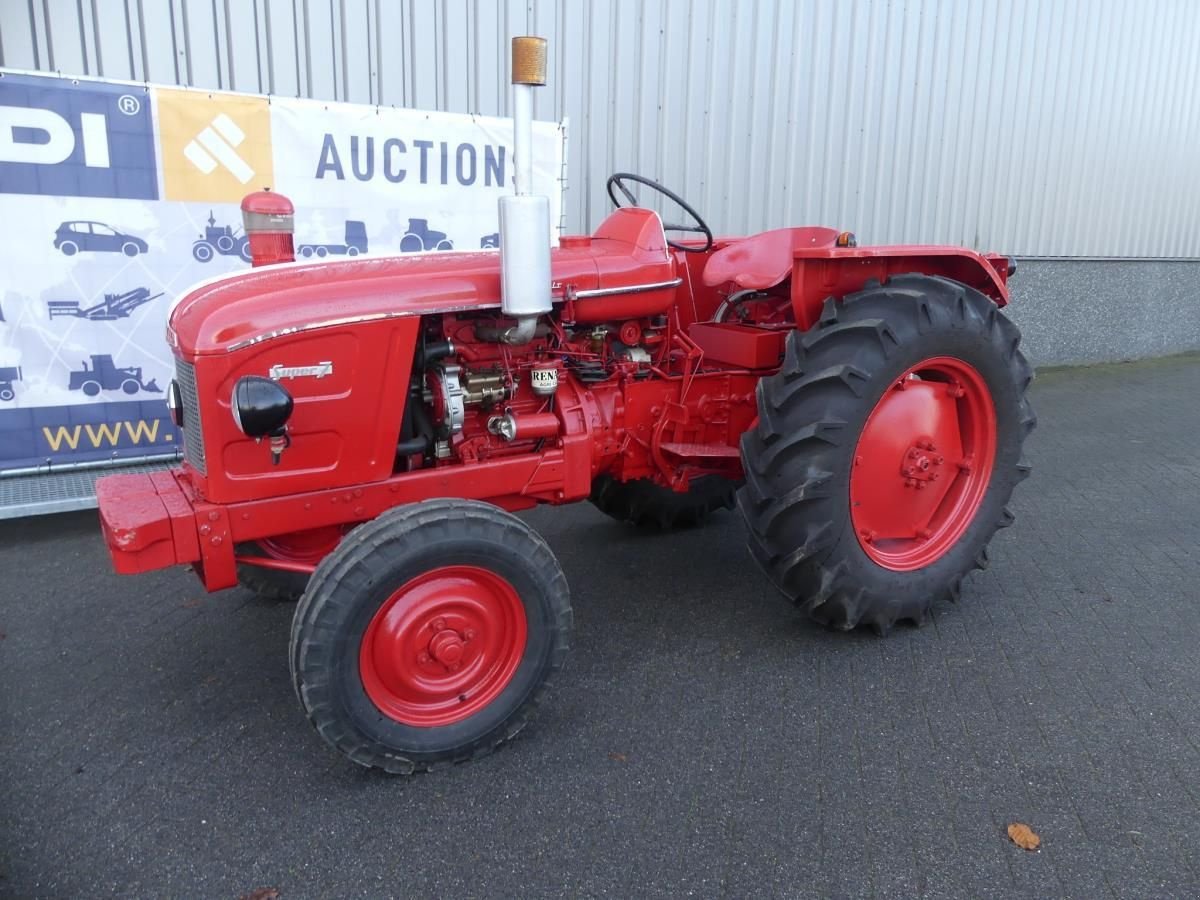 Oldtimer-Traktor типа Renault Super 5, Gebrauchtmaschine в Deurne (Фотография 2)