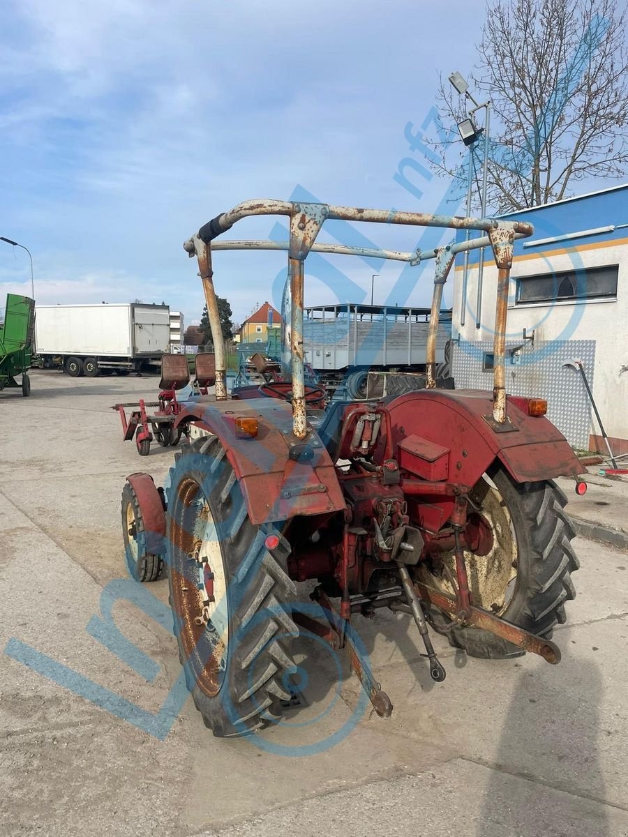 Oldtimer-Traktor del tipo R.M. International IHC 453, Gebrauchtmaschine In Eferding (Immagine 2)