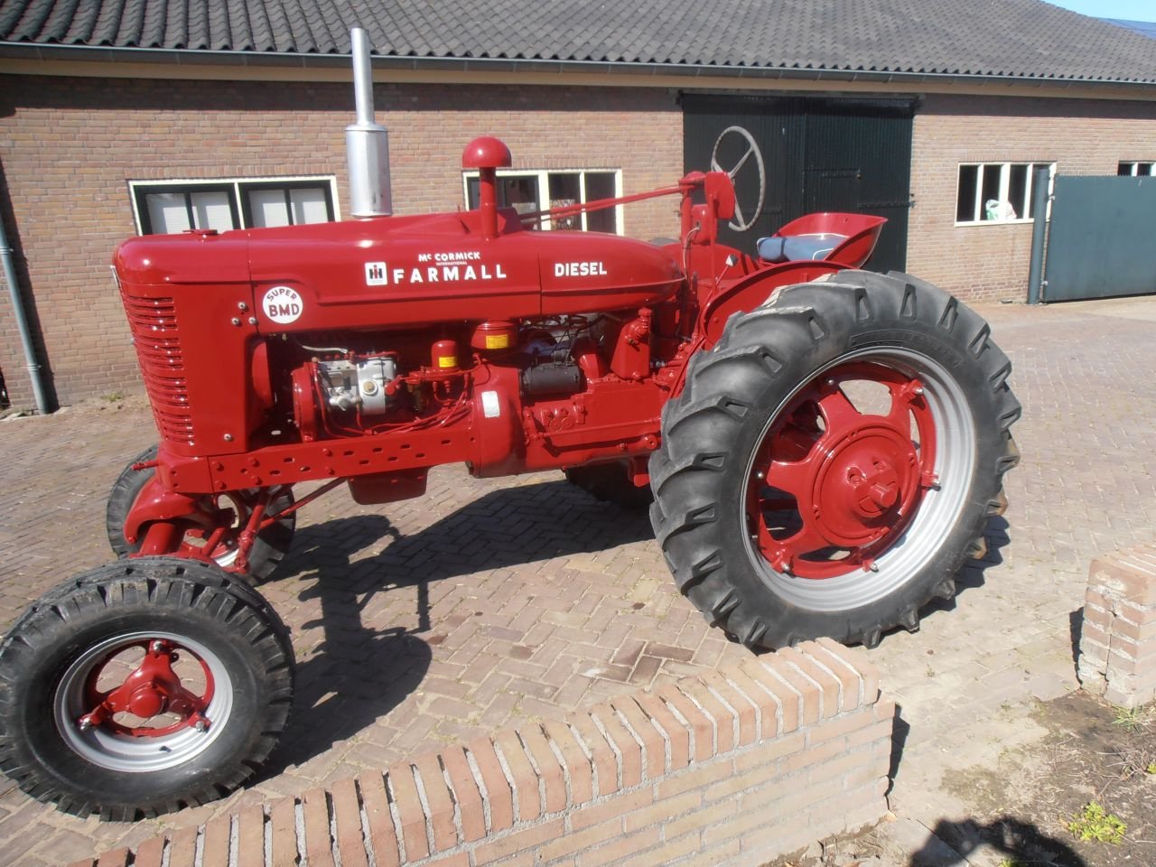 Oldtimer-Traktor del tipo Sonstige Farmall Super BMD, Gebrauchtmaschine In Kerkdriel (Immagine 4)