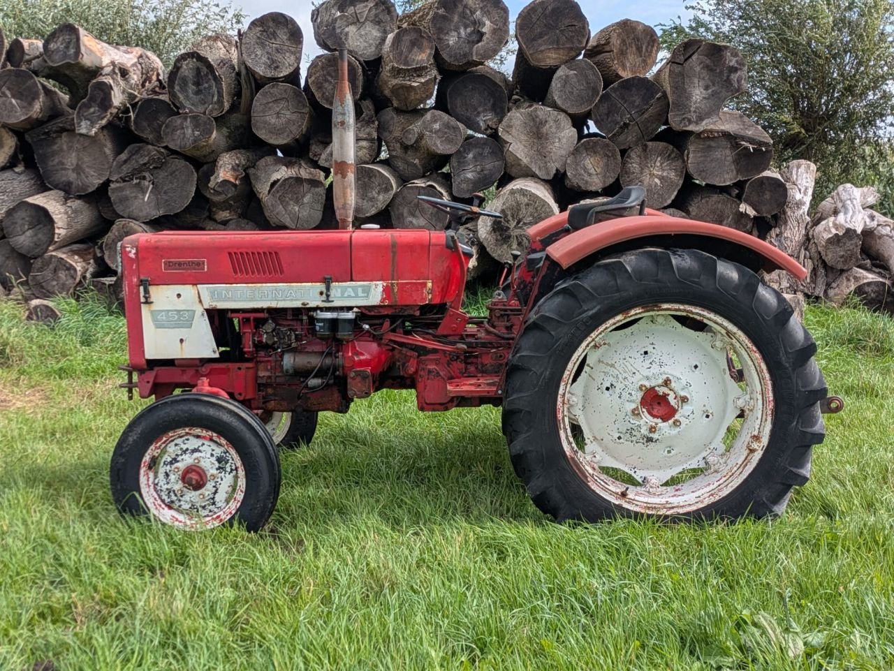 Oldtimer-Traktor typu Sonstige International 453, Gebrauchtmaschine v Blokzijl (Obrázek 5)