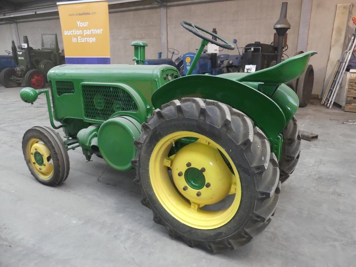 Oldtimer-Traktor of the type Sonstige John Deere-Lanz D2812, Gebrauchtmaschine in Deurne (Picture 4)