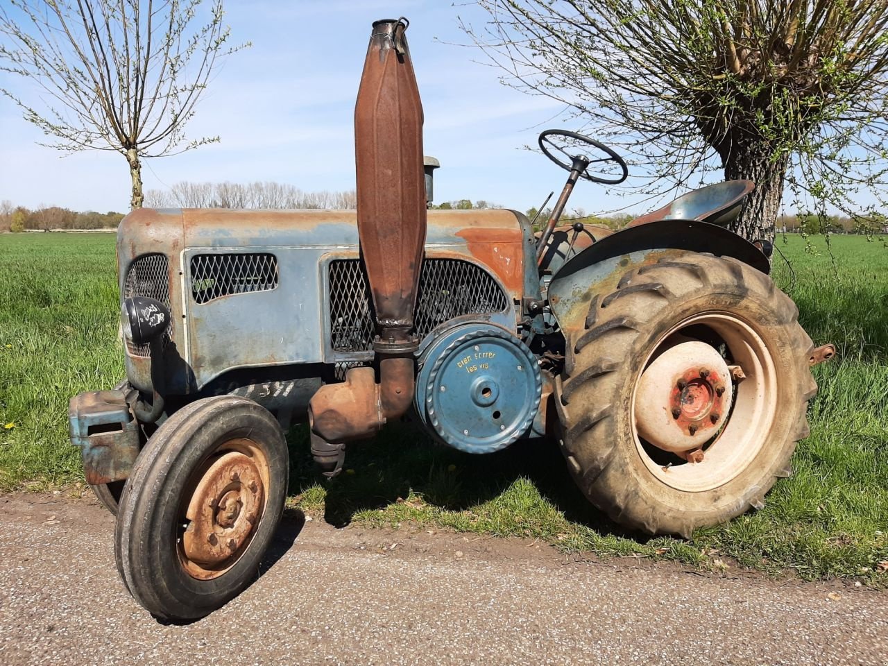 Oldtimer-Traktor des Typs Sonstige Lanz Bulldog D2402, Gebrauchtmaschine in Breukelen (Bild 2)