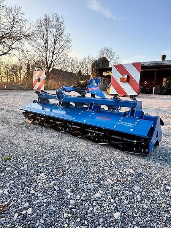 Packer & Walze от тип Agripol Duo Cutter 2 G Messerwalze 3 Meter, Preis inkl. 19% MwSt., Gebrauchtmaschine в Lippetal (Снимка 2)