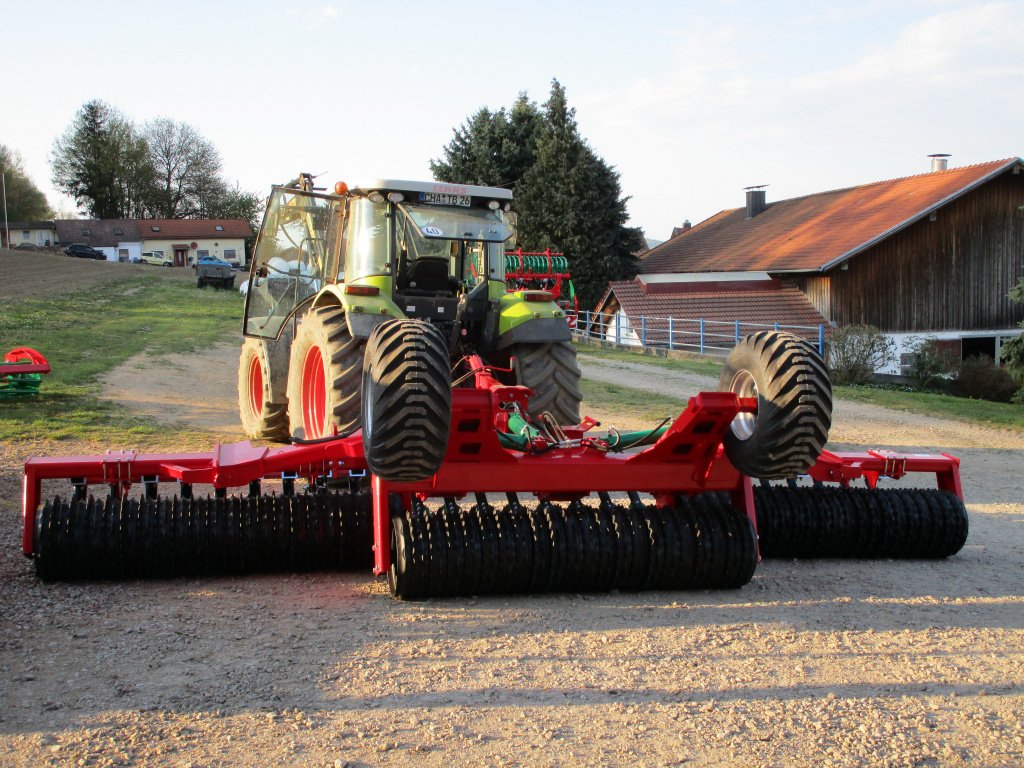 Packer & Walze des Typs Agro BT BT 630, Neumaschine in Cham (Bild 3)