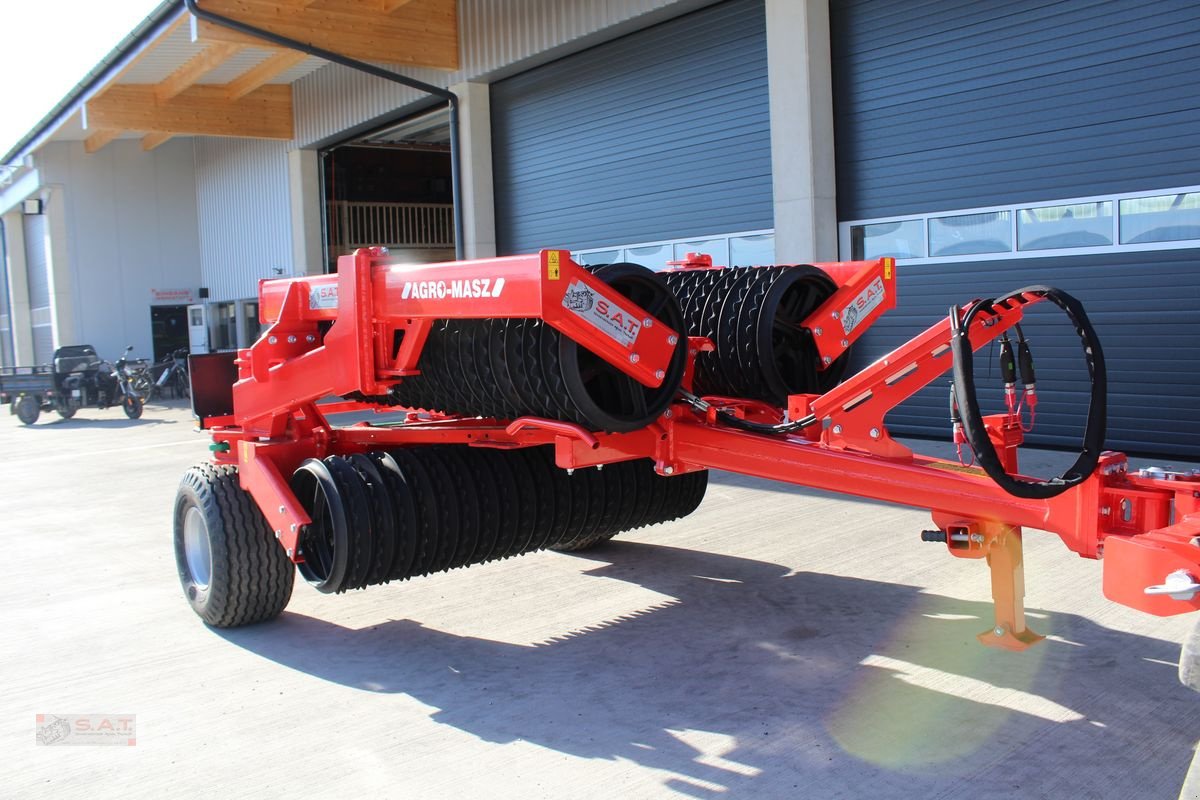 Packer & Walze des Typs Agro-Masz Cambridgewalze Hestile 63- 600mm Ringe, Neumaschine in Eberschwang (Bild 4)