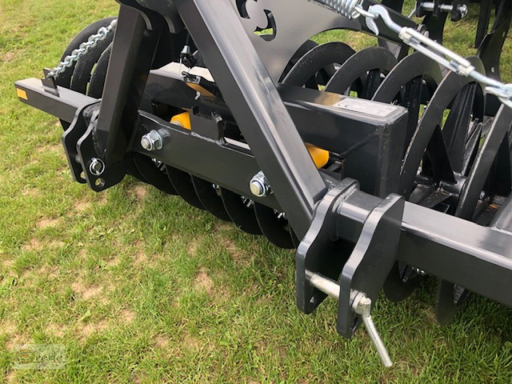 Packer & Walze des Typs Agroland Frontpacker Cambell 3m, Neumaschine in Bad Emstal (Bild 4)