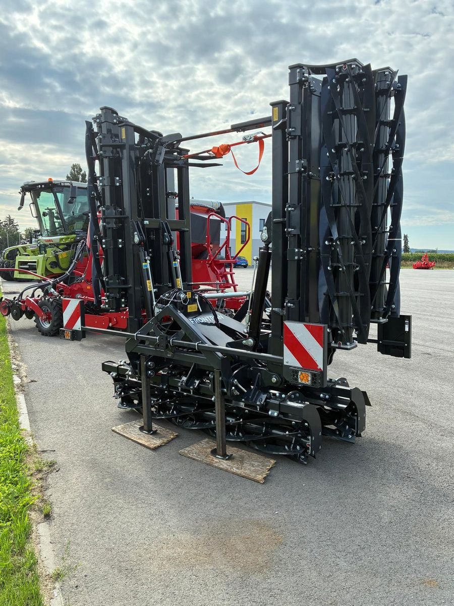 Packer & Walze of the type Agroland PWN 600, Neumaschine in Grund (Picture 4)