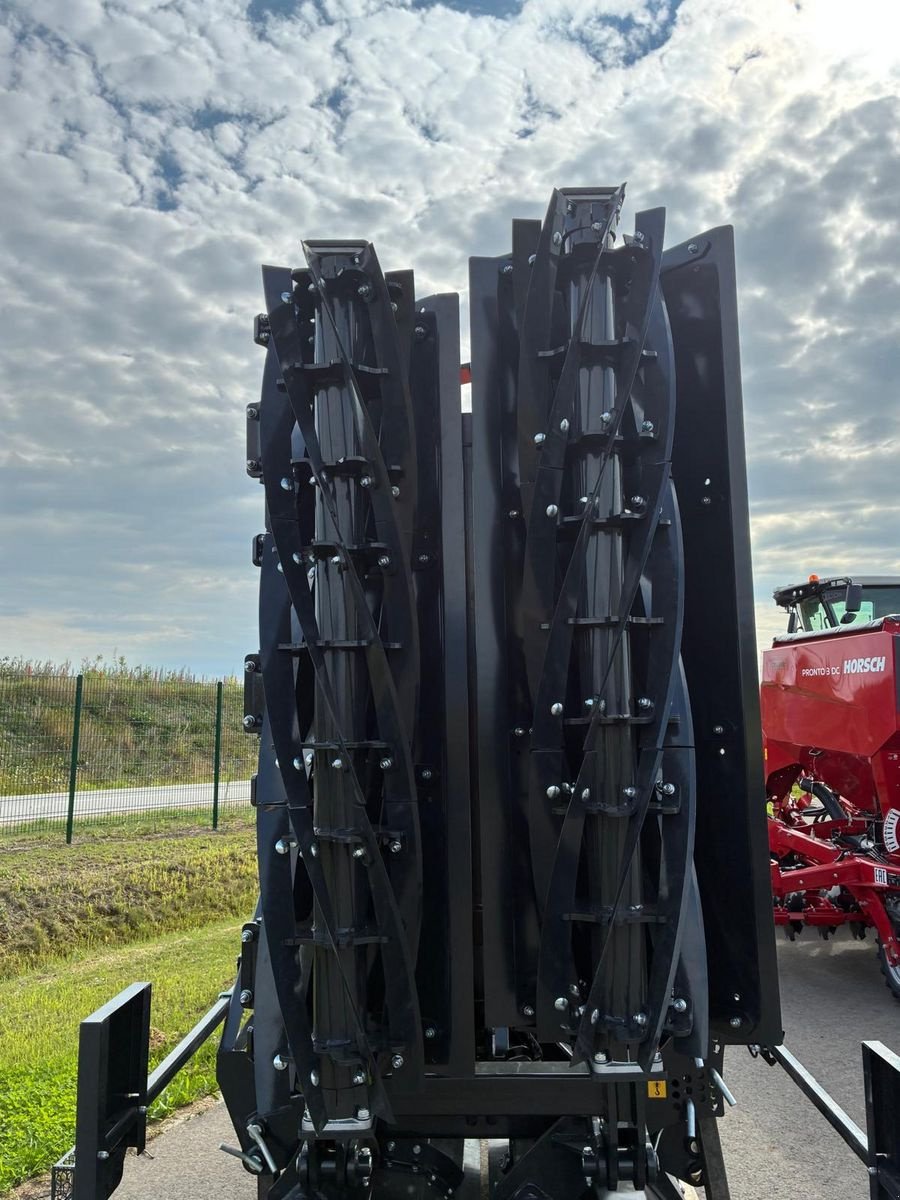 Packer & Walze of the type Agroland PWN 600, Neumaschine in Grund (Picture 3)