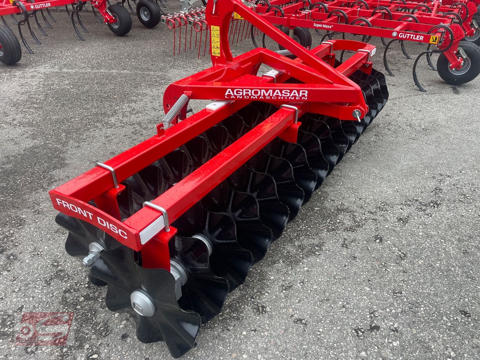 Packer & Walze des Typs Agromasar Front Disc 300, Neumaschine in Offenhausen (Bild 3)