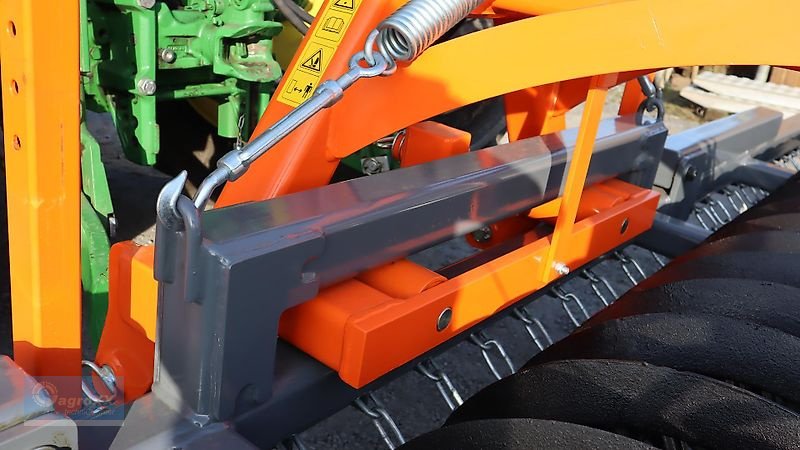 Packer & Walze of the type AgroXX AgroXX FRONTPACKER--6.0 m Hydro mit Lenkbock - 700mm Ringe--, Neumaschine in Ennigerloh (Picture 29)