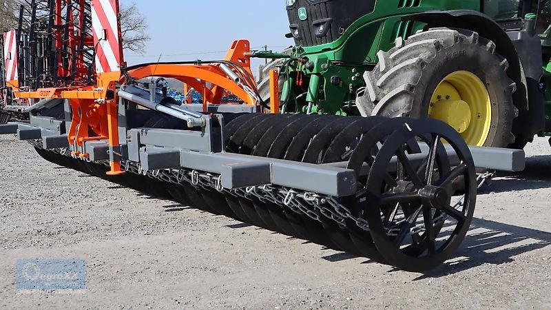 Packer & Walze of the type AgroXX AgroXX FRONTPACKER--6.0 m Hydro mit Lenkbock - 700mm Ringe--, Neumaschine in Ennigerloh (Picture 12)