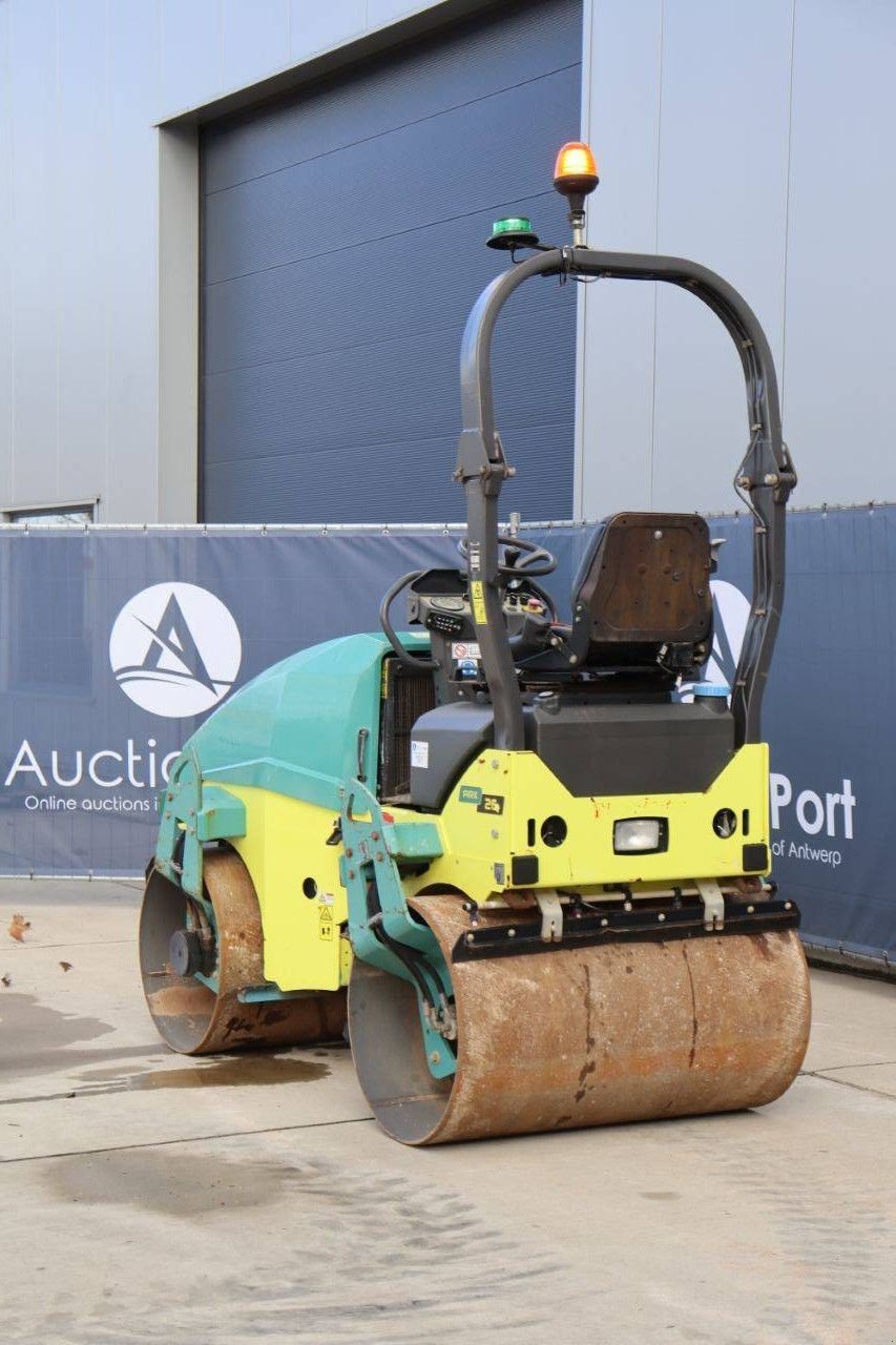 Packer & Walze van het type Ammann ARX 26, Gebrauchtmaschine in Antwerpen (Foto 4)