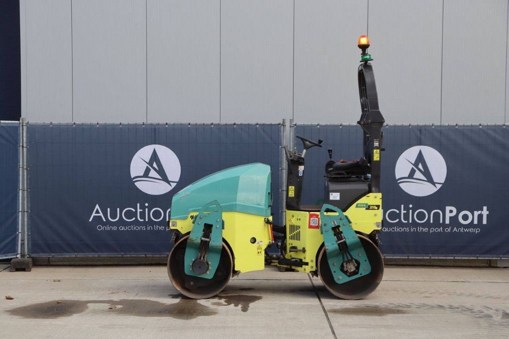 Packer & Walze van het type Ammann ARX 26, Gebrauchtmaschine in Antwerpen (Foto 2)