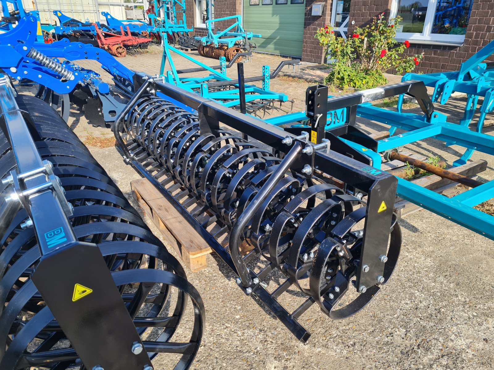 Packer & Walze от тип BM Maschinenbau Federstempelwalze Ausstellungsstück 3m Nachläufer Sonderpreis, Neumaschine в Sendenhorst (Снимка 1)