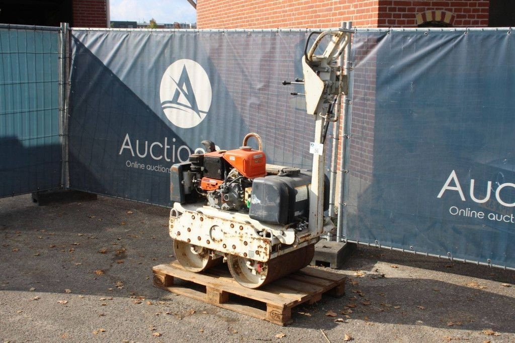 Packer & Walze of the type Bobcat BT600, Gebrauchtmaschine in Antwerpen (Picture 3)
