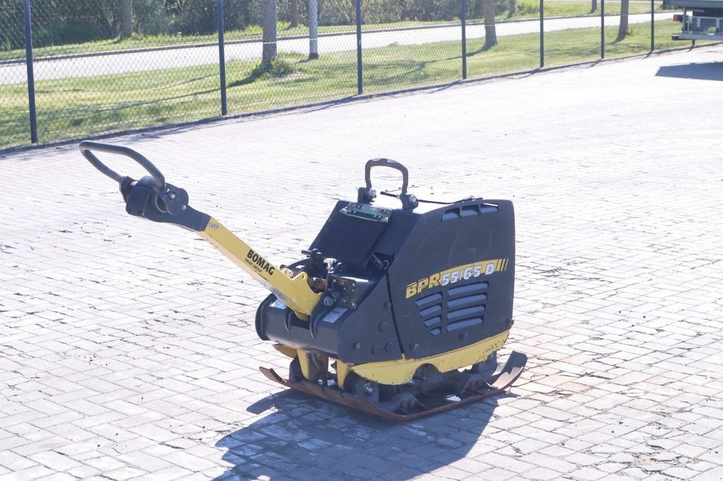 Packer & Walze du type Bomag BPR55/65D PLATE COMPACTOR GOOD WORKING, Gebrauchtmaschine en Marknesse (Photo 9)