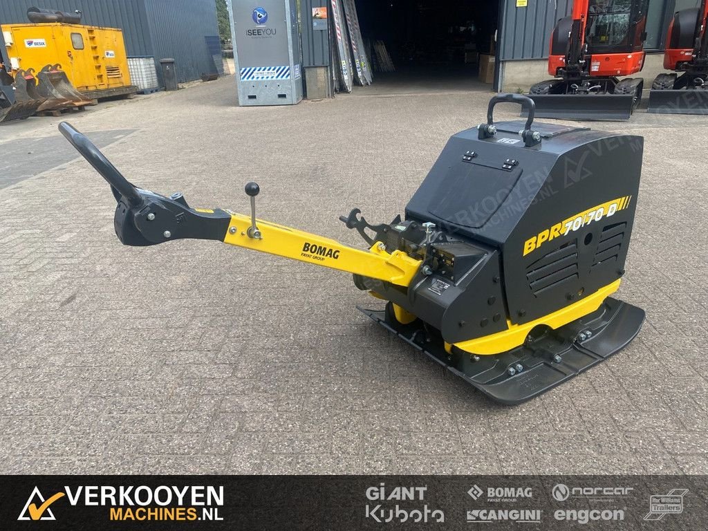 Packer & Walze des Typs Bomag BPR70/70De, Neumaschine in Vessem (Bild 4)