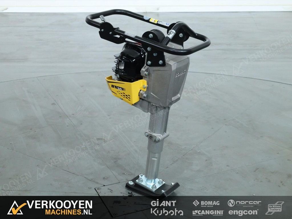 Packer & Walze des Typs Bomag BT30, Neumaschine in Vessem (Bild 11)