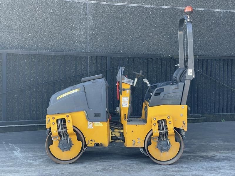 Packer & Walze del tipo Bomag BW 100 ADM 5, Gebrauchtmaschine In Waregem (Immagine 2)