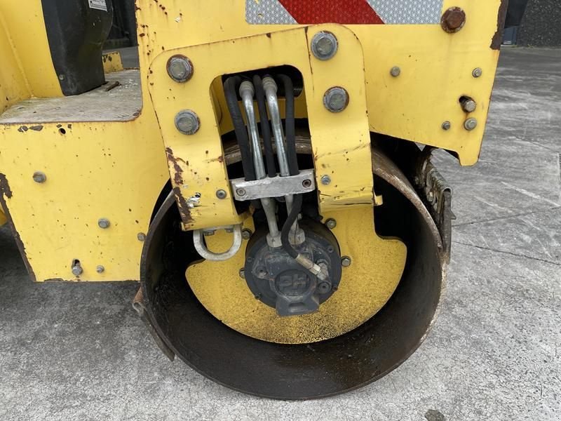 Packer & Walze a típus Bomag BW 100 ADM-5, Gebrauchtmaschine ekkor: Waregem (Kép 9)