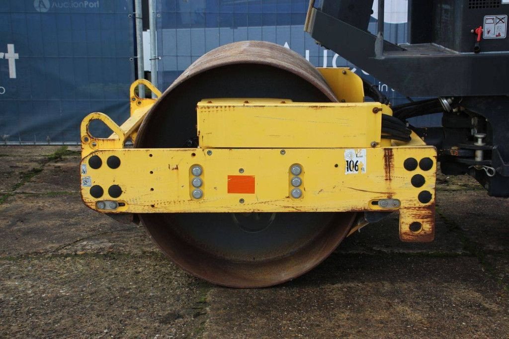 Packer & Walze typu Bomag BW 124 DH, Gebrauchtmaschine v Antwerpen (Obrázek 11)