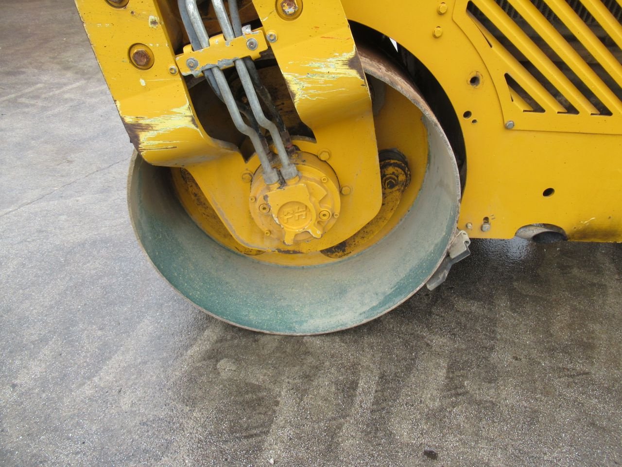 Packer & Walze del tipo Bomag BW120-AD 4, Gebrauchtmaschine In Borne (Immagine 2)