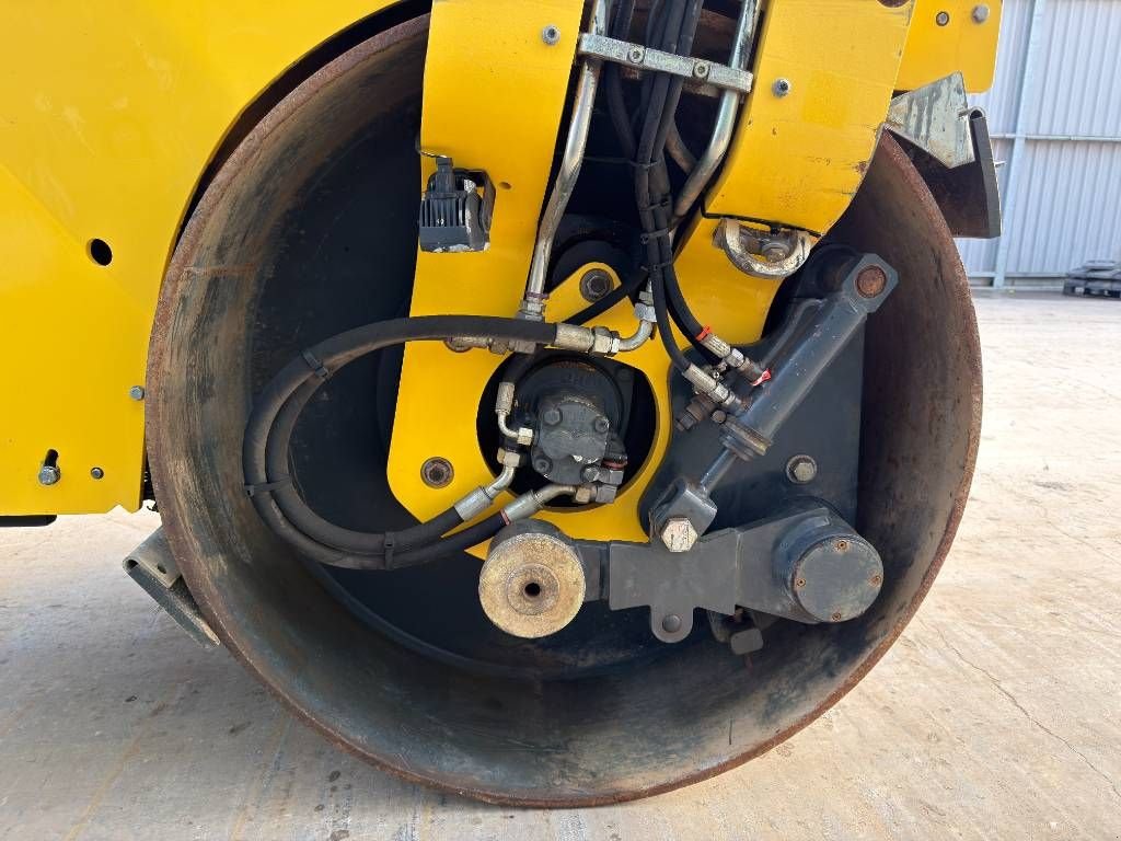 Packer & Walze Türe ait Bomag BW135AD-5, Gebrauchtmaschine içinde Venlo (resim 10)