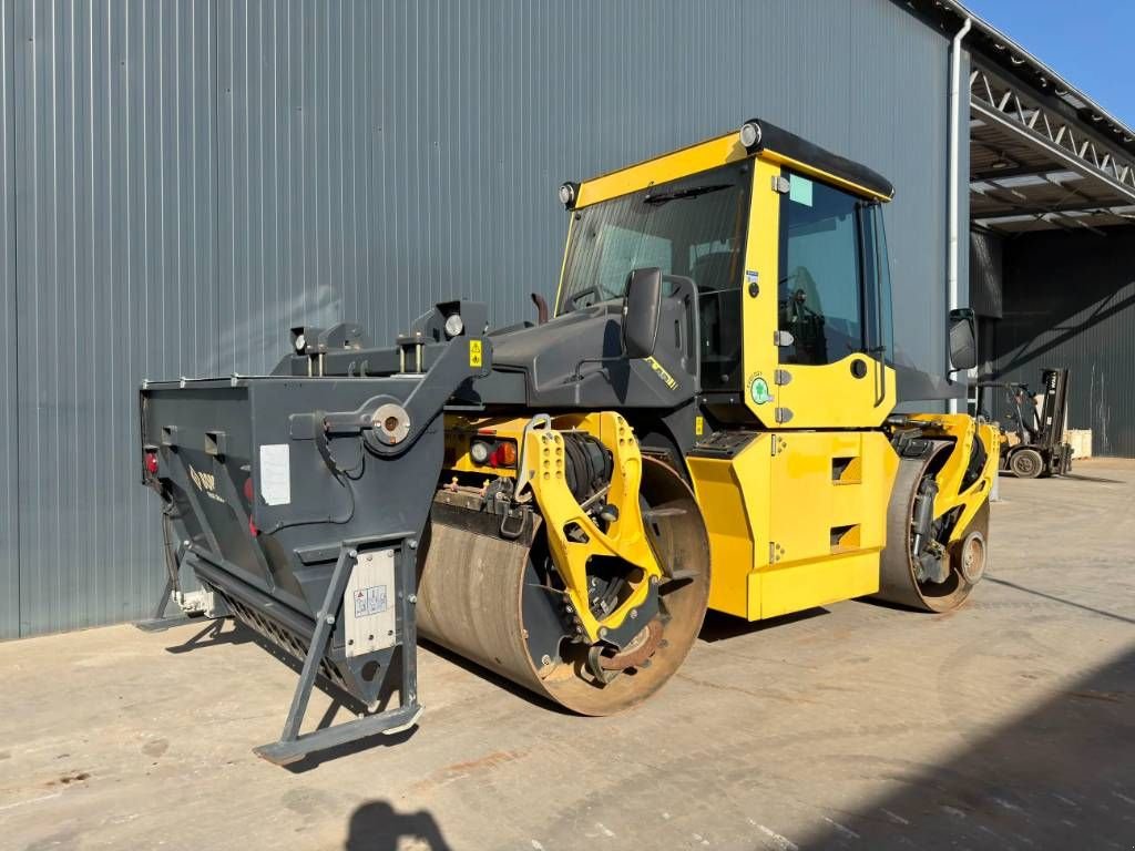 Packer & Walze του τύπου Bomag BW174AP-4i AM, Gebrauchtmaschine σε Venlo (Φωτογραφία 4)