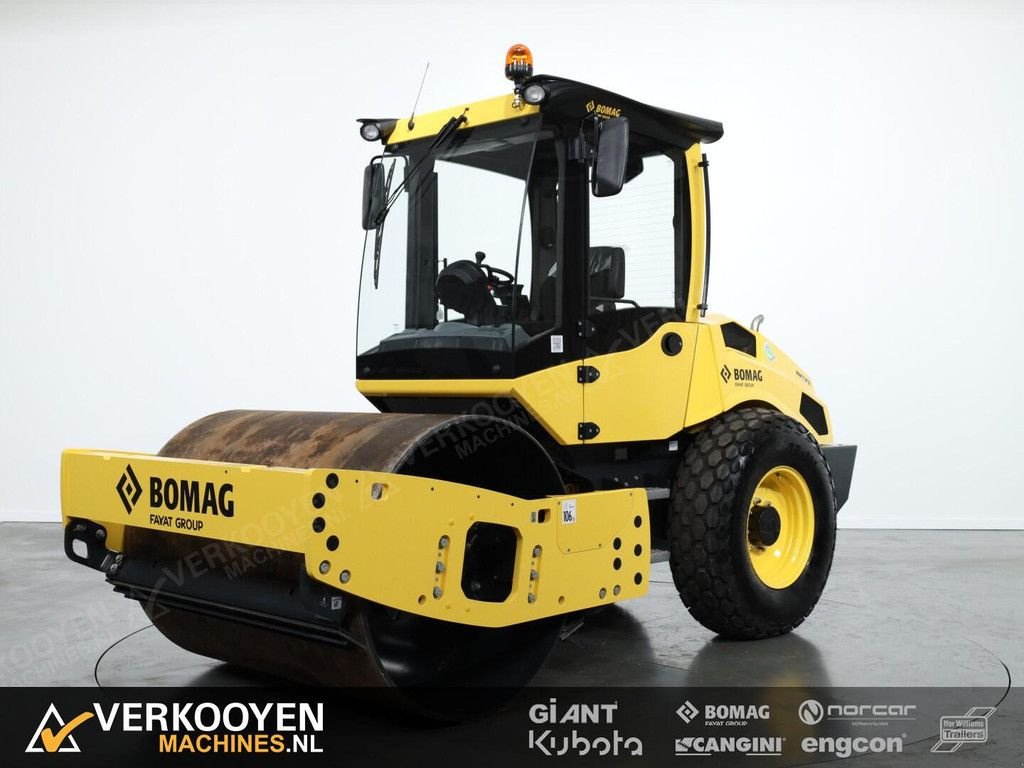 Packer & Walze of the type Bomag BW177 D-5 Wals, Neumaschine in Vessem (Picture 1)