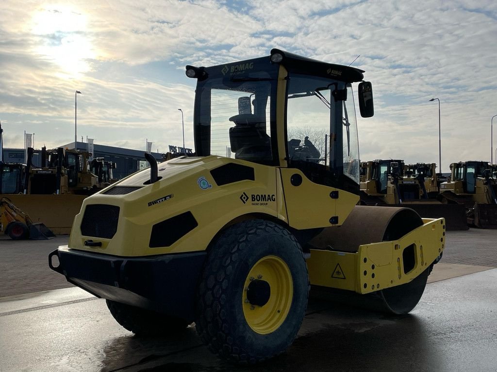 Packer & Walze tip Bomag BW177D-5 Airconditioning EPA /EU Stage V, Gebrauchtmaschine in Velddriel (Poză 4)