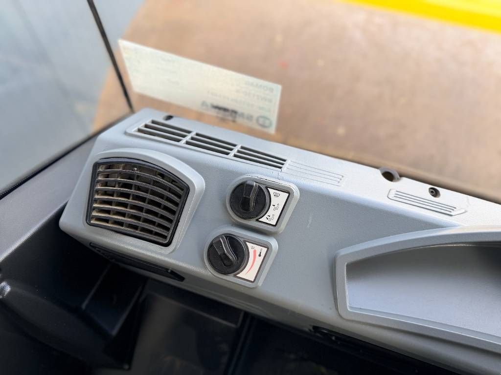 Packer & Walze Türe ait Bomag BW213D-5, Gebrauchtmaschine içinde Venlo (resim 9)