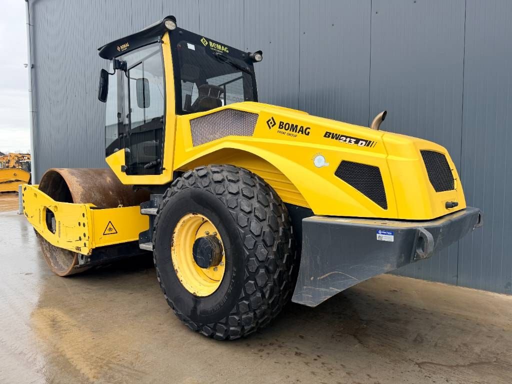 Packer & Walze van het type Bomag BW213D-5, Gebrauchtmaschine in Venlo (Foto 2)