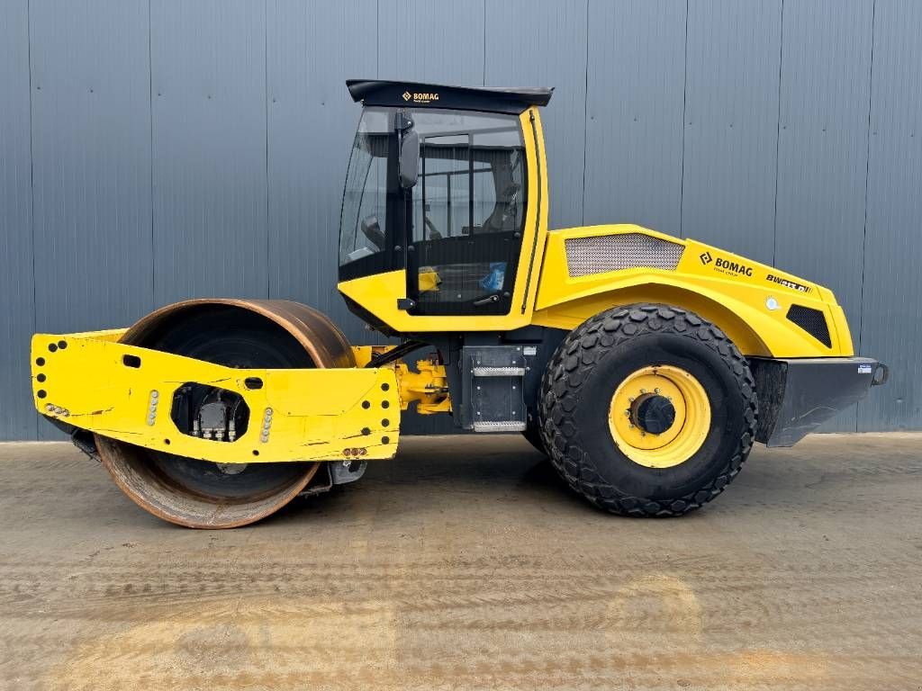 Packer & Walze of the type Bomag BW213D-5, Gebrauchtmaschine in Venlo (Picture 5)