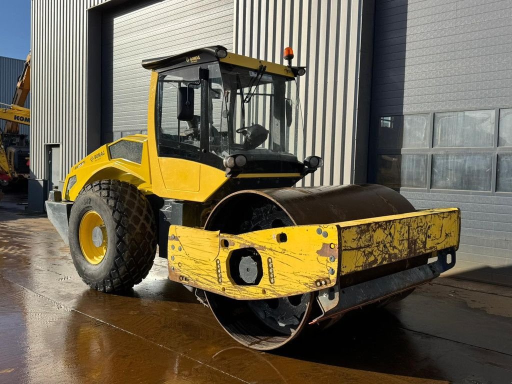 Packer & Walze типа Bomag BW213D-5, Gebrauchtmaschine в Velddriel (Фотография 8)