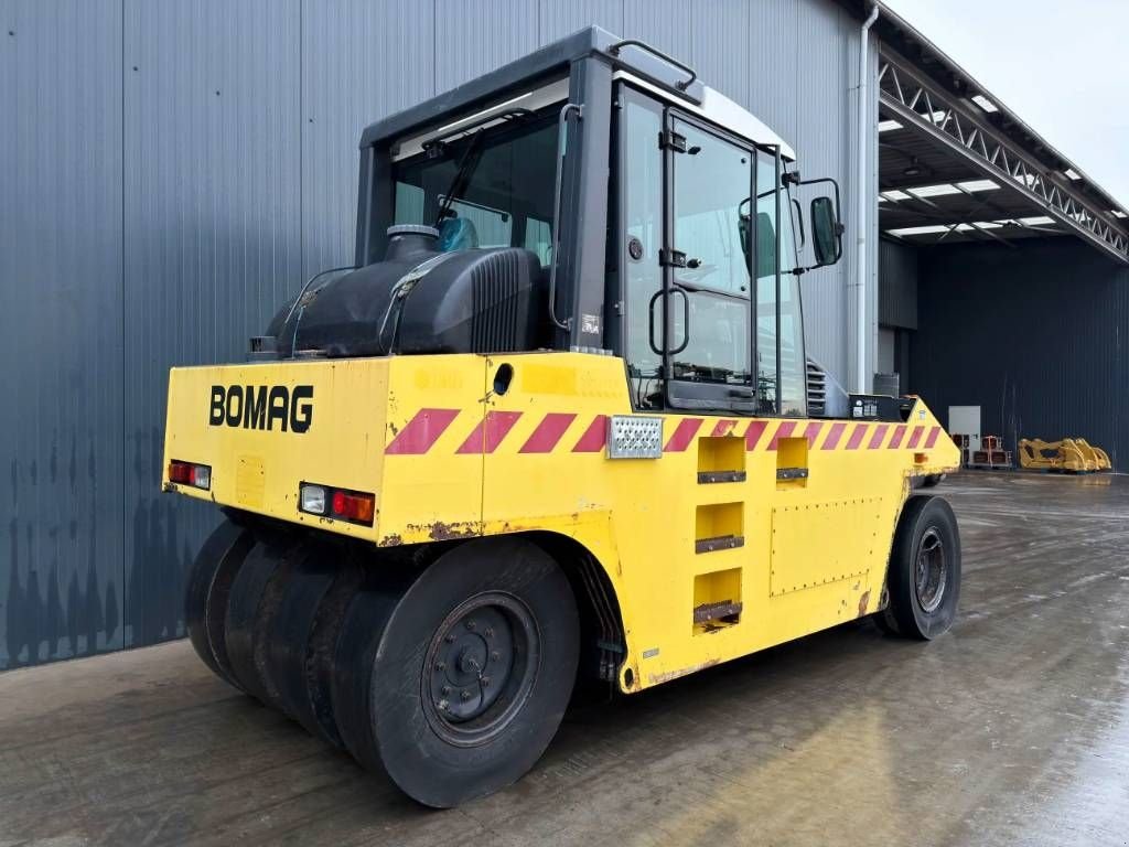 Packer & Walze del tipo Bomag BW24R, Gebrauchtmaschine en Venlo (Imagen 4)